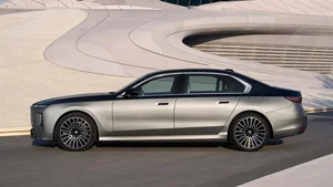 2027 BMW 7-Series Facelift: A Historic Update Infused with Future DNA - image 7