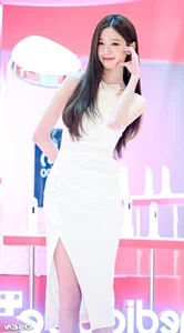 IVE Jang Wonyoung Flawless Goddess Visuals Stun Netizens Globally - image 14