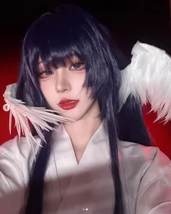 Unexpected Viral Moment: Cosplayer Gains Attention After Unique Bathing Photoshoot - image 6