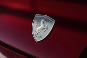 Ferrari 12Cilindri Manuale: Reviving Pure Driving Emotion with High Tech - image 13