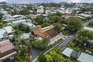 Nha Tan An: Renovating a Traditional Southern Garden House for Modern Living - image 13