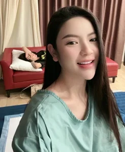 Chu Thanh Huyen's Mysterious Trip to South Korea Sparks Buzz Among Fans - image 2