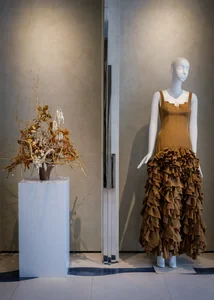 Phan Dang Hoang Brings 500-Year-Old Do Paper Inspired Collection to Hanoi - image 4
