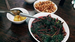 Wealthy Beauty Queen Shares Humorous Hotel Cooking Moment with Her Husband - image 5