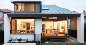 20+ Modern Mezzanine House Designs with 3 Bedrooms for Versatile and Stylish Living - image 18