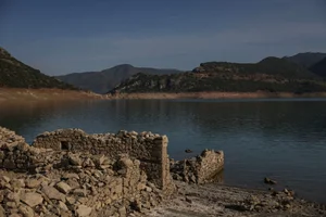 The Astonishing Reappearance of a Lost Village After 45 Years - image 5