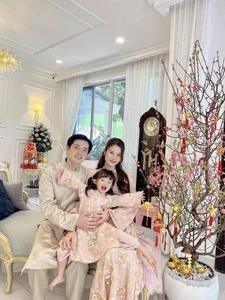 Dong Nhi and Ong Cao Thang Reveal Stunning New Home for Second Daughter - image 7
