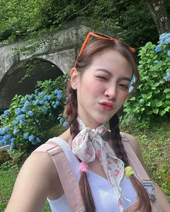 Baifern Pimchanok Enjoys Scenic Family Vacation in Ancient Japan - image 9