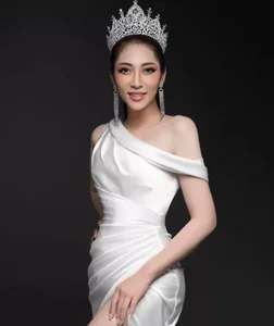 The Contrasting Lives of Two Beauty Queens Named Dang Thu Thao: One Blissful, One Resilient - image 1