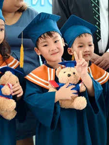 Vietnamese Actress Le Phuong Shares Heartwarming Pregnancy Journey and Family Moments - image 4