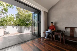 Beautiful 160 Square Meter Multi Generational Home Balancing Privacy and Togetherness - image 3