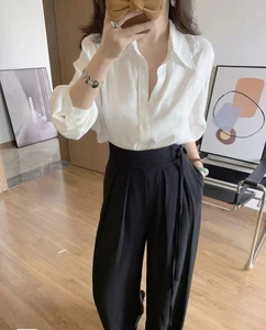 5 Effortless Shirt Styling Tips for Women Over 40 to Look Like a Fashionista - image 7
