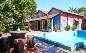 Explore Singer Phi Hung's Massive 3,000m2 Lush Green Garden House Retreat - image 2