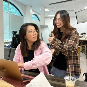 Dang Thu Ha Schannel Welcomes First Child: Netizens React in Surprise - image 8