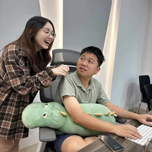 Dang Thu Ha Schannel Welcomes First Child: Netizens React in Surprise - image 6