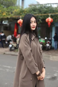 The Charming Everyday Look of Miss Cosmo Vietnam 2023 Xuan Hanh - image 6