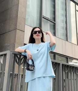 TV Presenter Showcases Flawless Maternity Fashion Daily - image 7