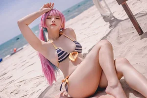 Coser Messie Huang: Stunning Aqua Bikini Photoshoot Gallery - image 0