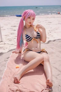 Coser Messie Huang: Stunning Aqua Bikini Photoshoot Gallery - image 26