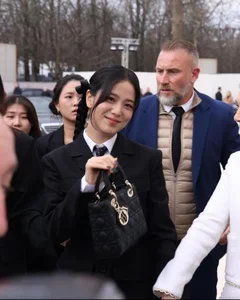 BlackPink’s Jisoo and Rosé Dominate Paris Fashion Week 2024 with Dior and Saint Laurent - image 1