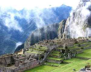 Unveiling the Secrets of Machu Picchu: The Lost City of the Incas - image 4