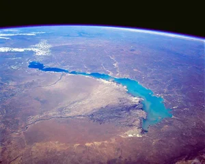 Top 10 Most Mysterious and Unusual Lakes on Earth - image 1