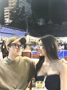 Inside the Happy Home and Inspiring Family Life of Singer Phan Manh Quynh and His Wife - image 4