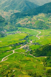 Discovering the Lush Green Beauty of Mu Cang Chai During Rice Season - image 0