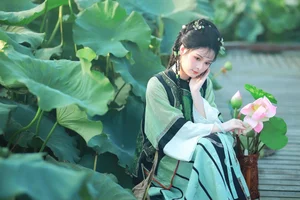 Contemporary Visual Art Gallery: YiTuYu Art Language Vol.9559 Featuring Model 6161 - image 5