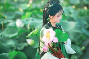 Contemporary Visual Art Gallery: YiTuYu Art Language Vol.9559 Featuring Model 6161 - image 12