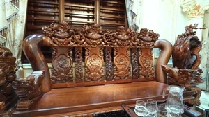 Tycoon Spends 5 Years Collecting Wood for Stunning 300m2 Villa - image 0