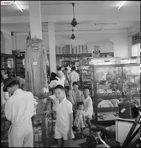 Rare Historical Photos: The Iconic Vien Dong Department Store of Old Saigon - image 7