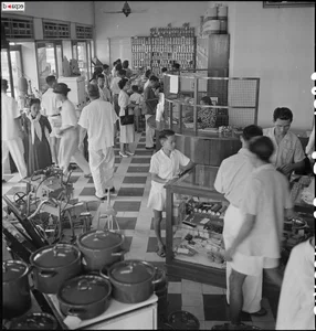 Rare Historical Photos: The Iconic Vien Dong Department Store of Old Saigon - image 4