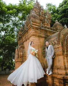 The Current Life of Thu Sao and Hoa Cuong After 7 Years of Marriage - image 1