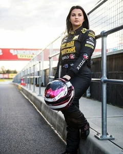 Millionaire Female Racing Driver Makes Bold Career Pivot - image 3