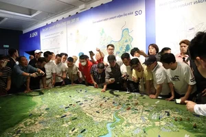 Exploring the 100-Year Vision: Hanoi Urban Planning Exhibition Gallery - image 1