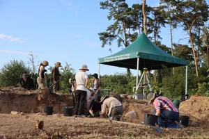 Mysterious Ancient 'Pyramid' Tomb Unearthed in Poland Reveals Strange Relics - image 2