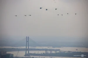 Stunning Aerial Display: Fighter Jets Soar Over Ho Chi Minh City - image 1