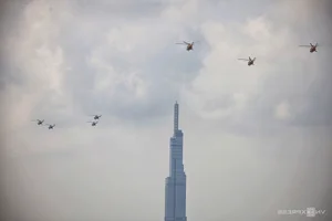 Stunning Aerial Display: Fighter Jets Soar Over Ho Chi Minh City - image 7