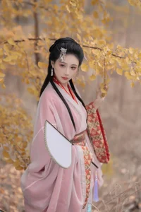 Artistic Portraiture Series: YiTuYu Art Language Vol.5988 Qi Luo Sheng De Xiao Su Su - image 0