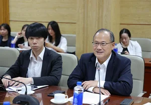 Deputy Minister Nguyen Tri Thuc Strengthens Ties with Sunwah Group and Chinese Enterprises - image 0