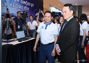 Tran Luu Quang Explores Cutting-Edge Tech at AI4VN 2024 Summit - image 1