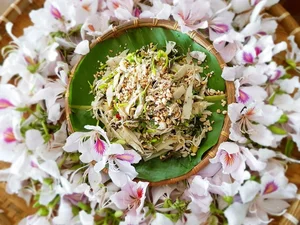 10 Exquisite Edible Flower Dishes That Taste as Good as They Look - image 5