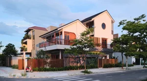 NI Villa: West-Facing Heat-Resistant House Inspired by Hoi An Ancient Town - image 3