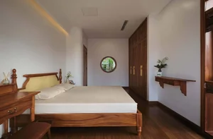 NI Villa: West-Facing Heat-Resistant House Inspired by Hoi An Ancient Town - image 15