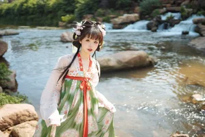 Artistic Excellence: YiTuYu Art Language Vol.4727 Wu Li Huan Huan - image 4