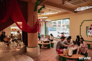 Dong Ho Folk Art Meets Modern Cafe Culture: A Unique Visual Experience - image 0
