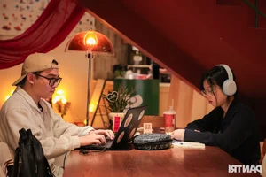 Dong Ho Folk Art Meets Modern Cafe Culture: A Unique Visual Experience - image 12