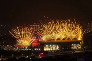Sun Group Brings Spectacular Fireworks Displays from Phu Quoc and Da Nang to Hanoi - image 9