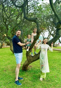 Actress Lan Phuong Confirms Separation from Husband Following Birth of Second Child - image 2